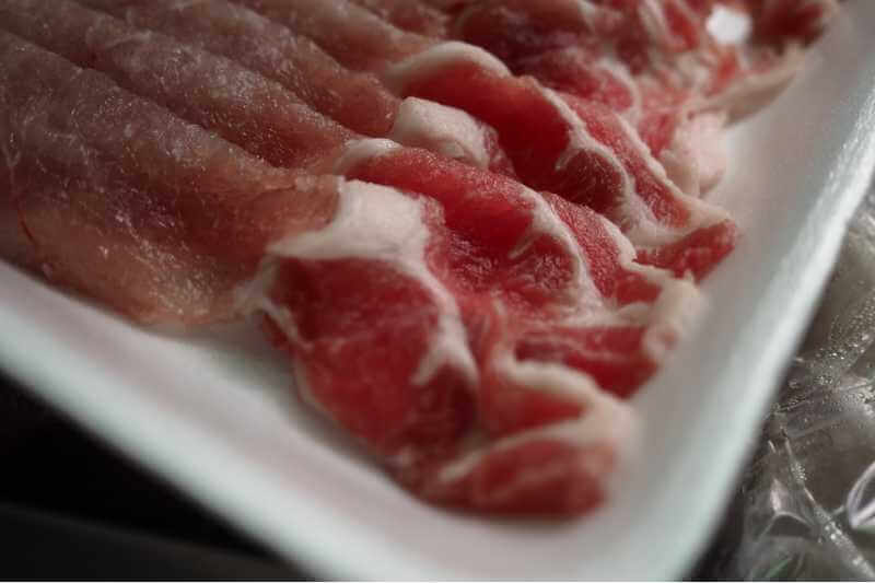 uncooked bacon